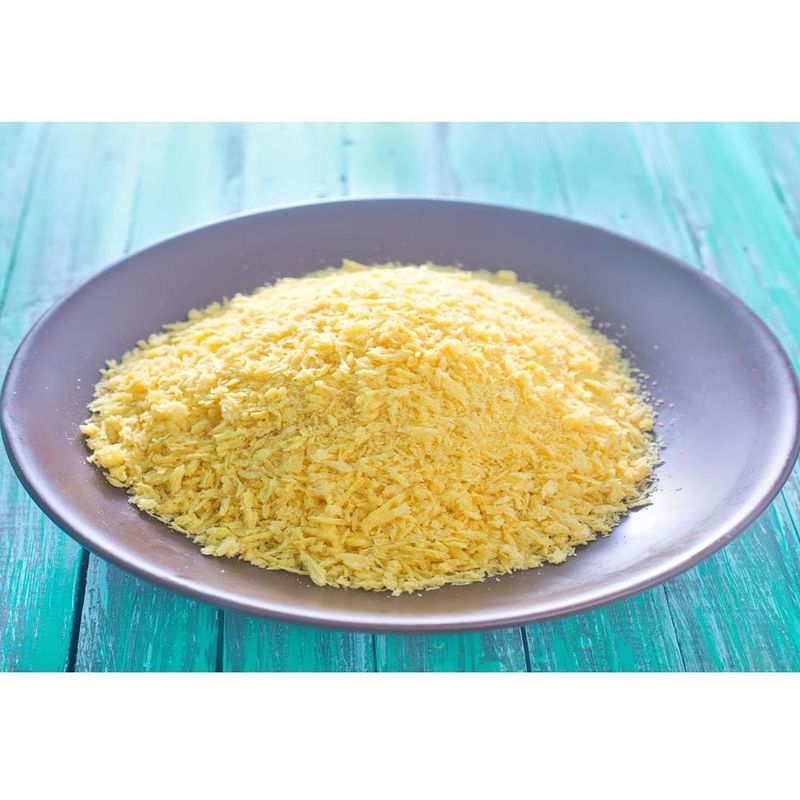 Fragmentos de pão Panko amarelos com 10% de humidade certificados HACCP para alimentos fritos - estilo japonês não OGM