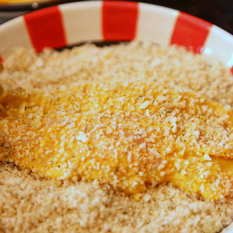 Fragmentos de pão Panko amarelos com 10% de humidade certificados HACCP para alimentos fritos - estilo japonês não OGM