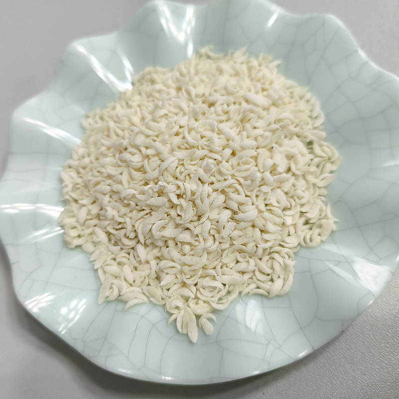 Farinha de rosca japonesa Panko ultra-crocante com teor de umidade máximo de 8% em embalagem de 18 lb e embalagens de 1 kg e 10 kg