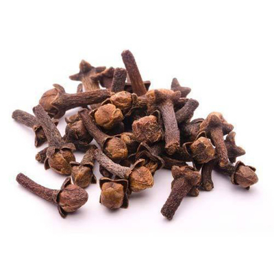 Especiarias e ervas marrons naturais, cravo seco para cozinhar
