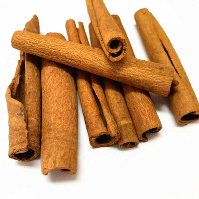 Período de validade de 12 meses Especiarias secas de canela Especiarias naturais de sabor picante Ervas medicinais